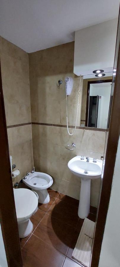 Hotel Quito บัวโนสไอเรส ภายนอก รูปภาพ
