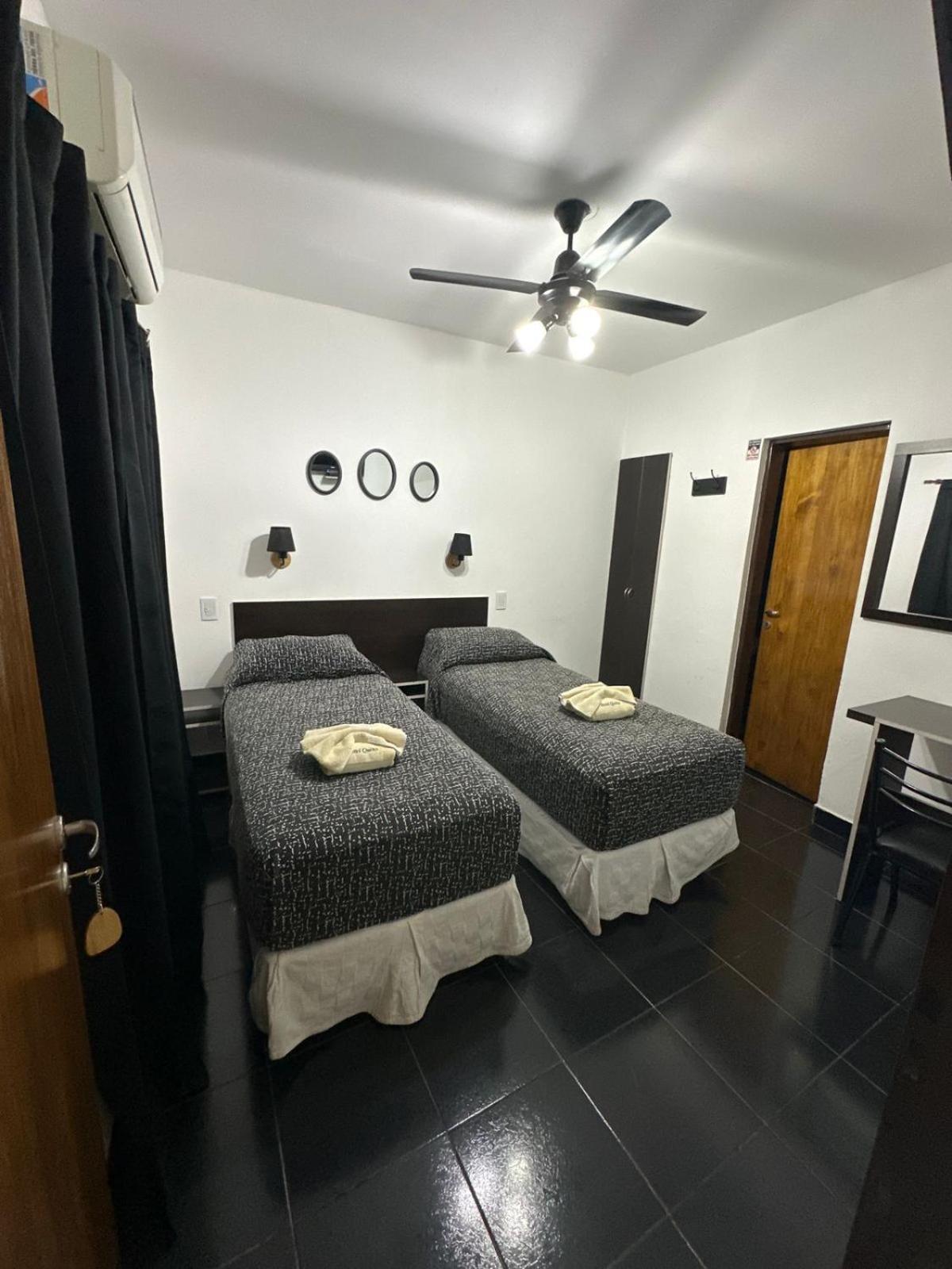 Hotel Quito บัวโนสไอเรส ภายนอก รูปภาพ