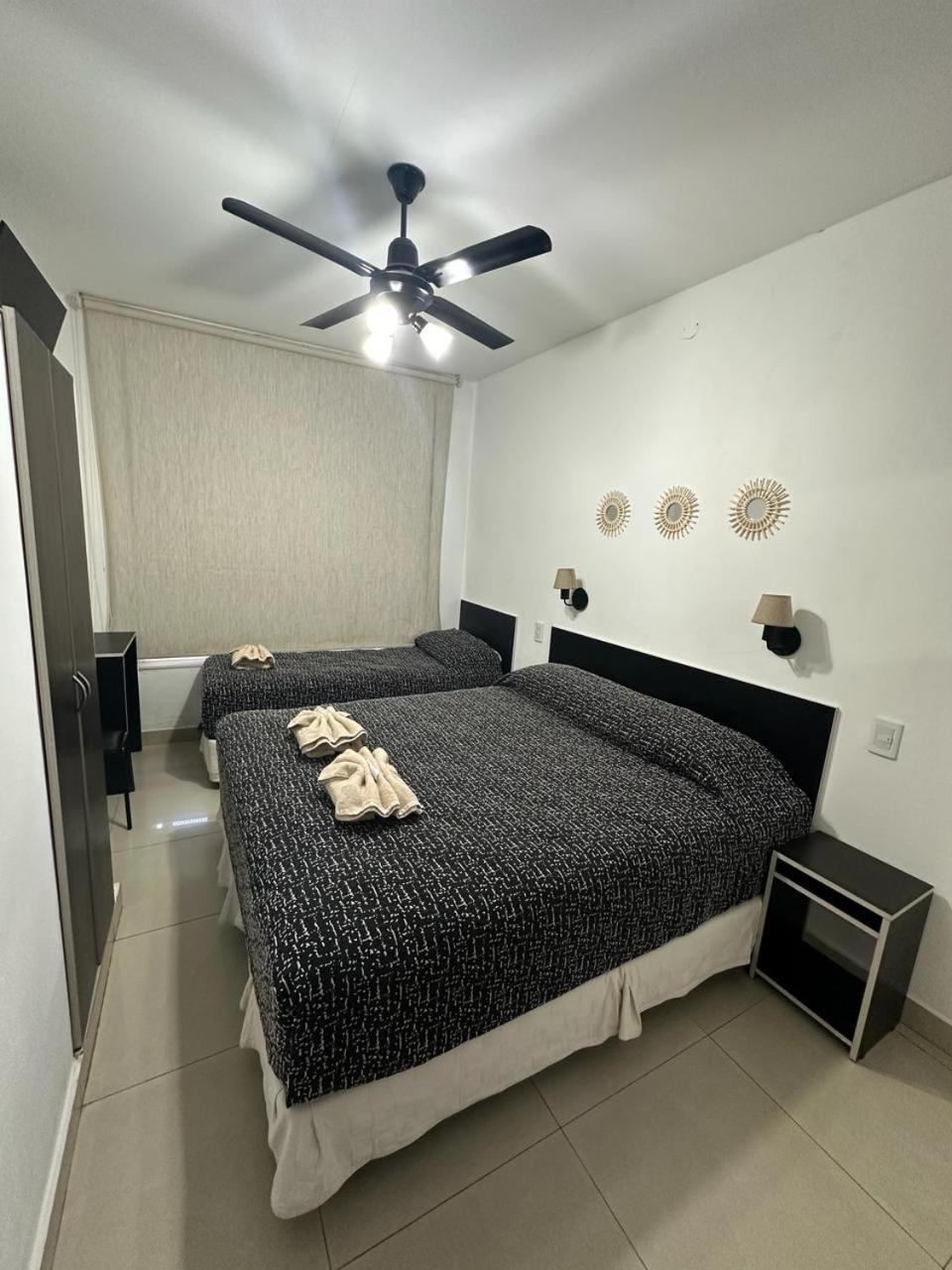 Hotel Quito บัวโนสไอเรส ภายนอก รูปภาพ