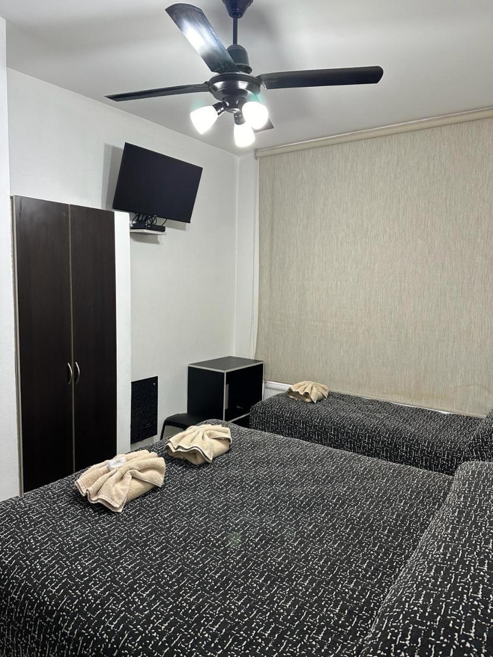 Hotel Quito บัวโนสไอเรส ภายนอก รูปภาพ