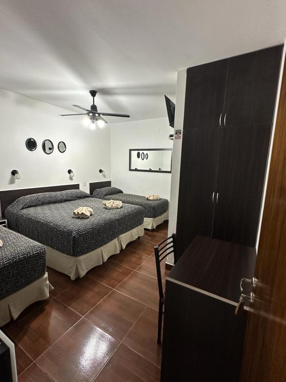 Hotel Quito บัวโนสไอเรส ภายนอก รูปภาพ